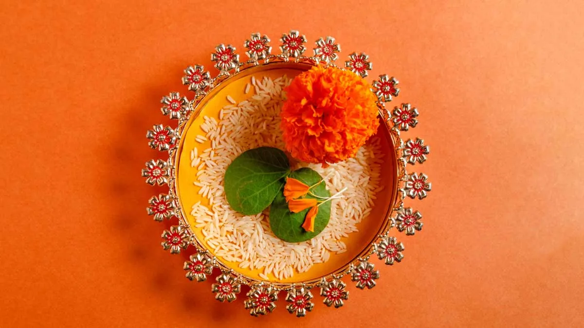 why was rice chosen for puja akshat as per astrology