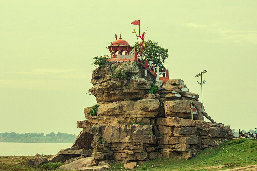 Prayagraj triveni sangam to sujavan dev mandir