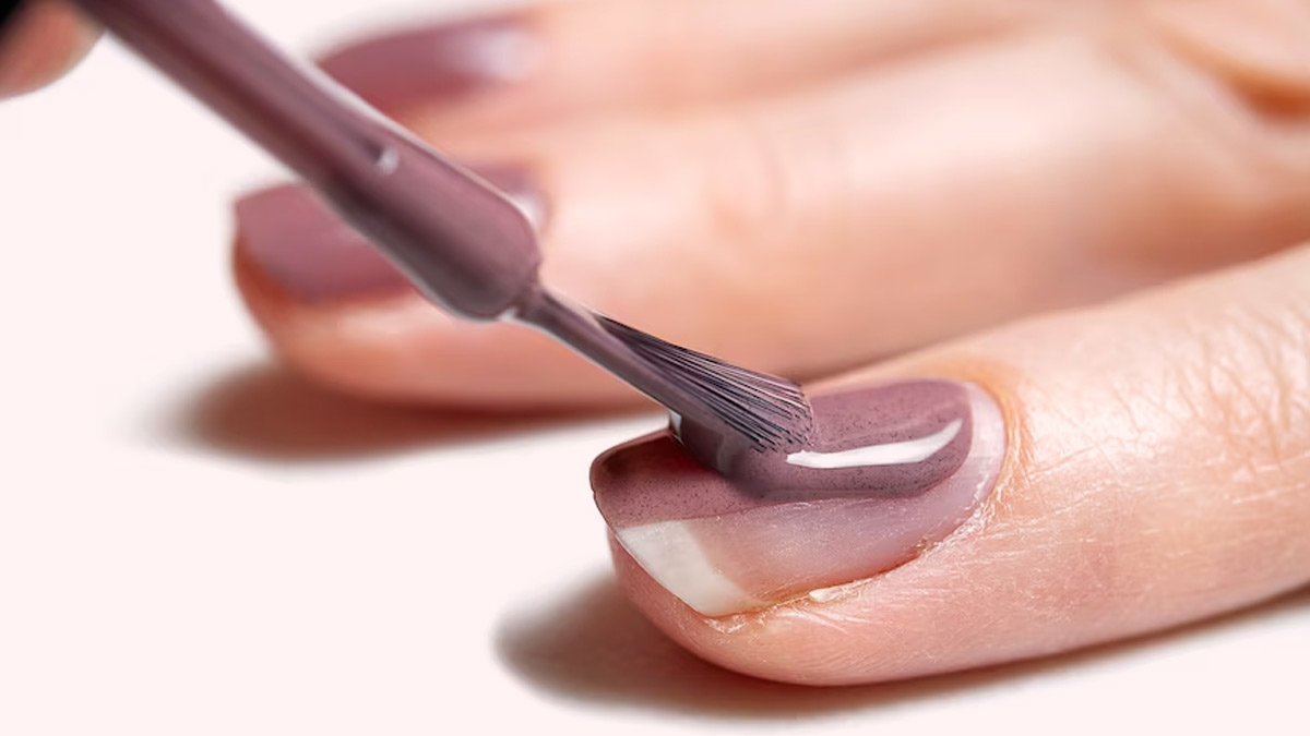 apply nail polish to last longer
