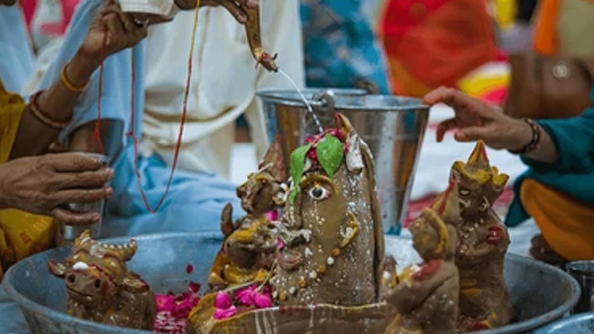 when-we-should-perfom-rudrabhishek-in-sawan