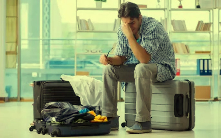 How much cash can be carried on international flights