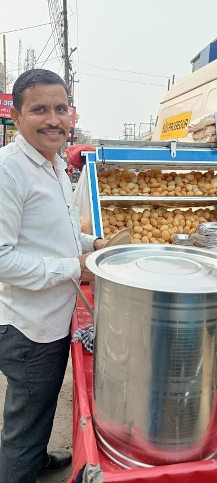 aloo tikki stall in sector 16 noida