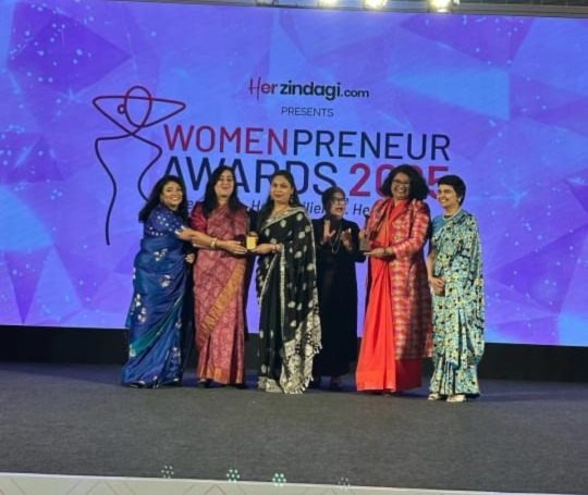 bhavna bist caffe coomune