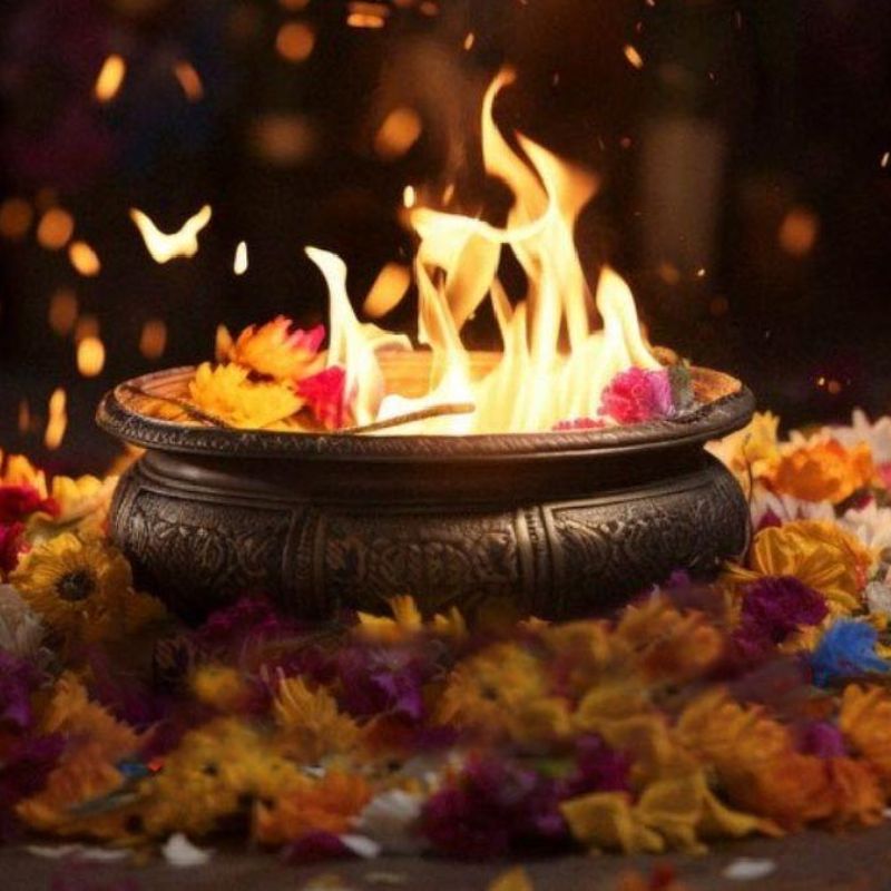 holashtak 2025 ke niyam