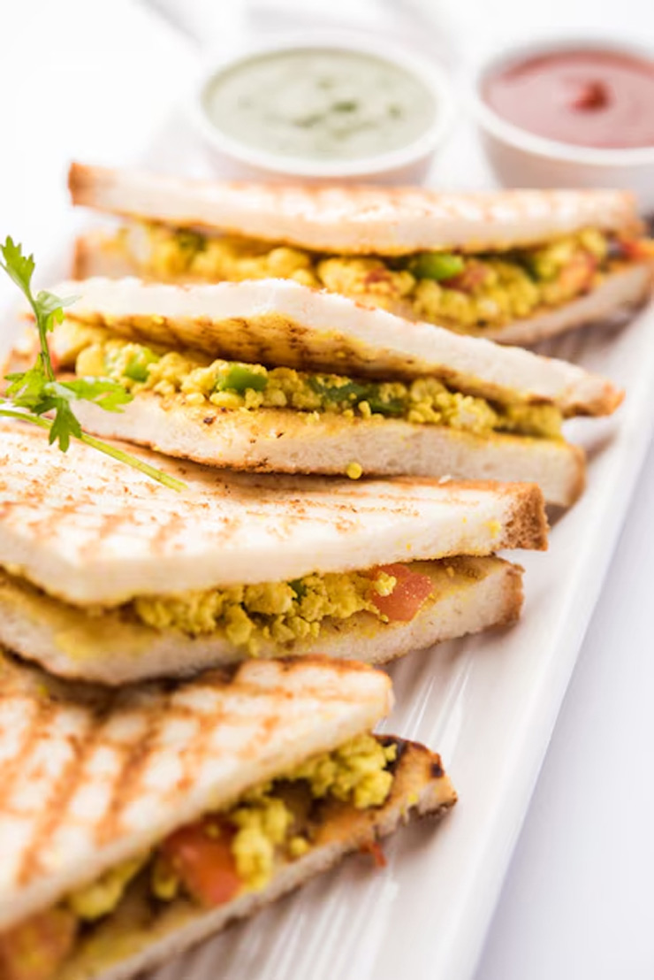 paneer bhurji sandwich