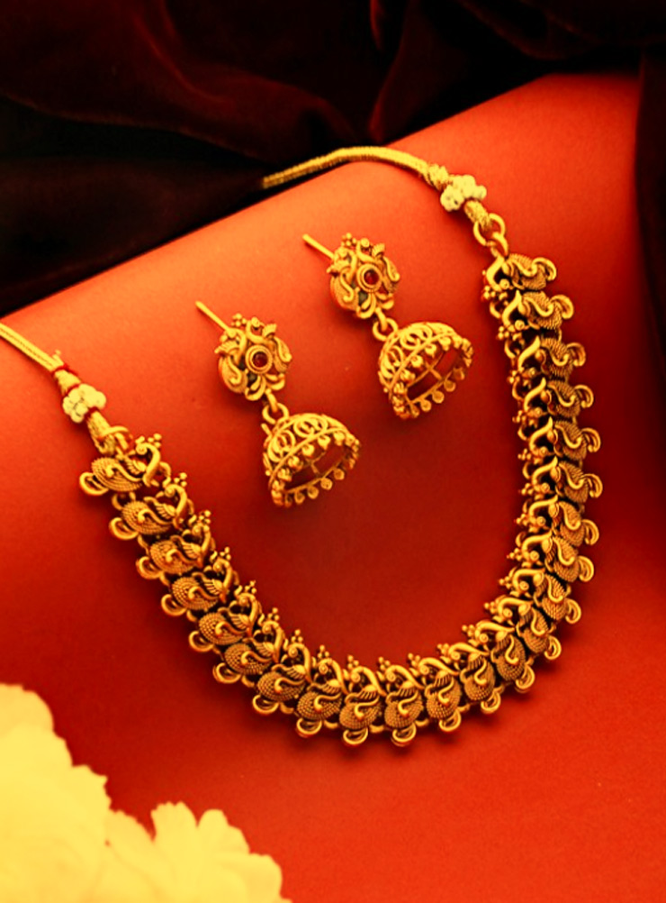 Gold jewellery