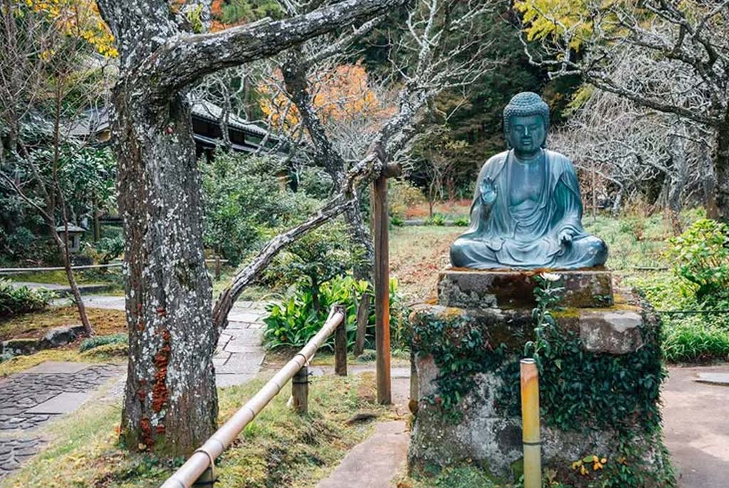 The history of Talaq Mandir is unique