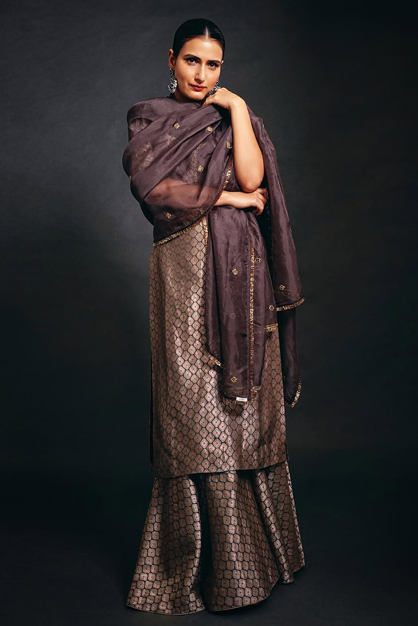 bollywood actress outfits (2)