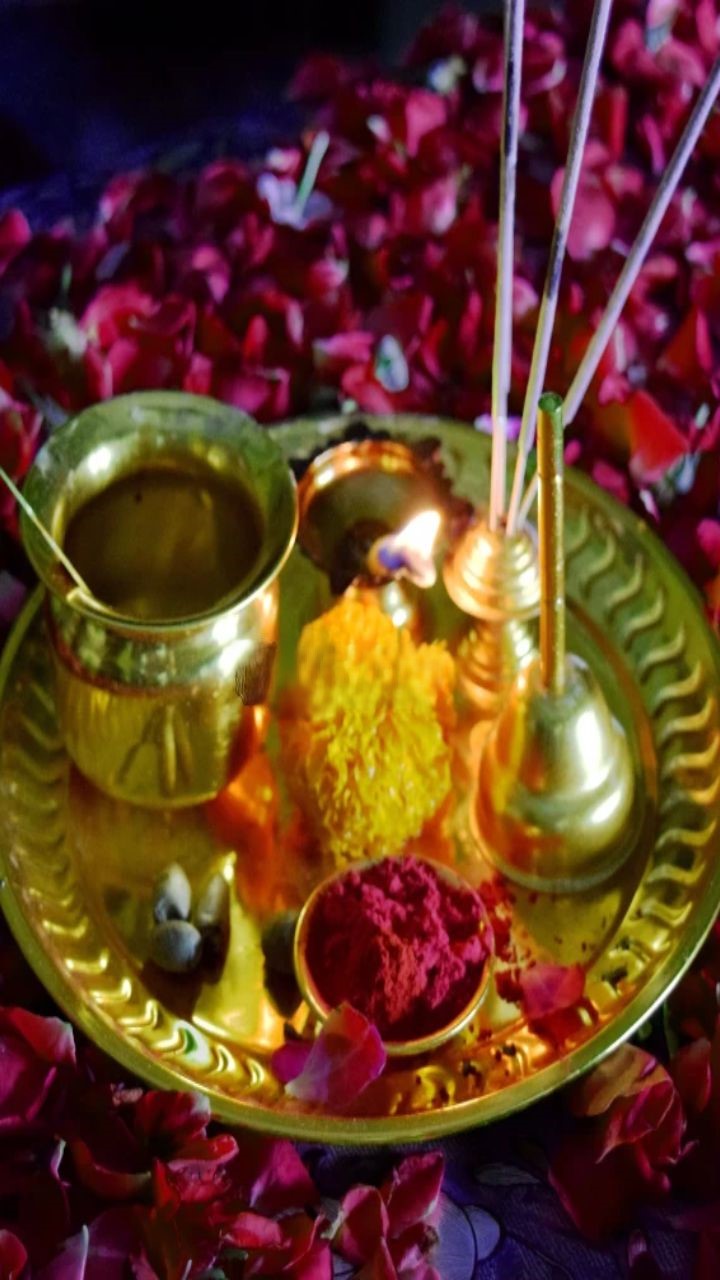 holi 2025 pr kaise kare pitru puja