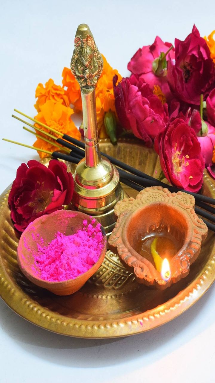 holi 2025 pr kya hai pitru puja ki vidhi