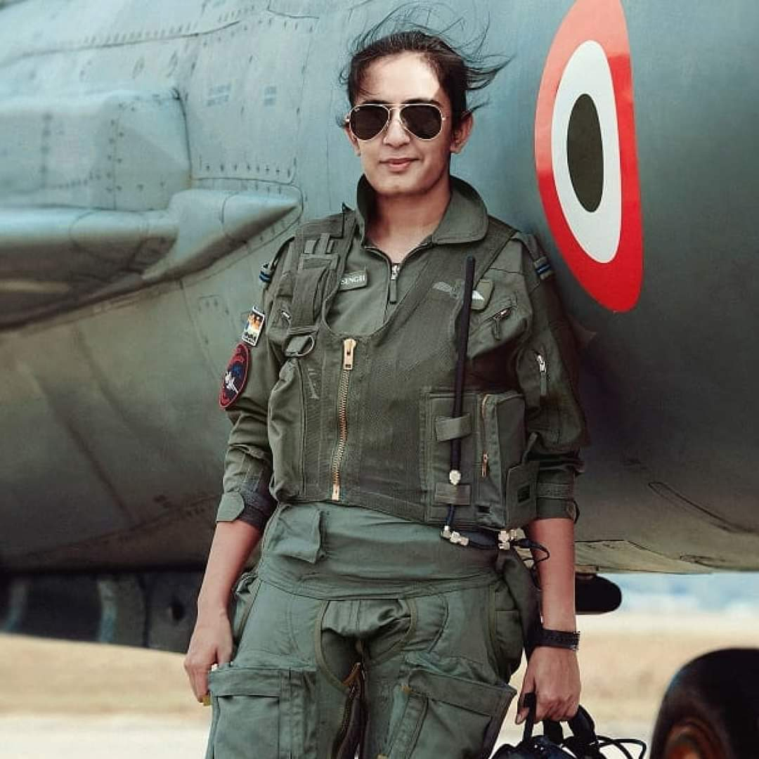 indian air force and flying fighter jets womens