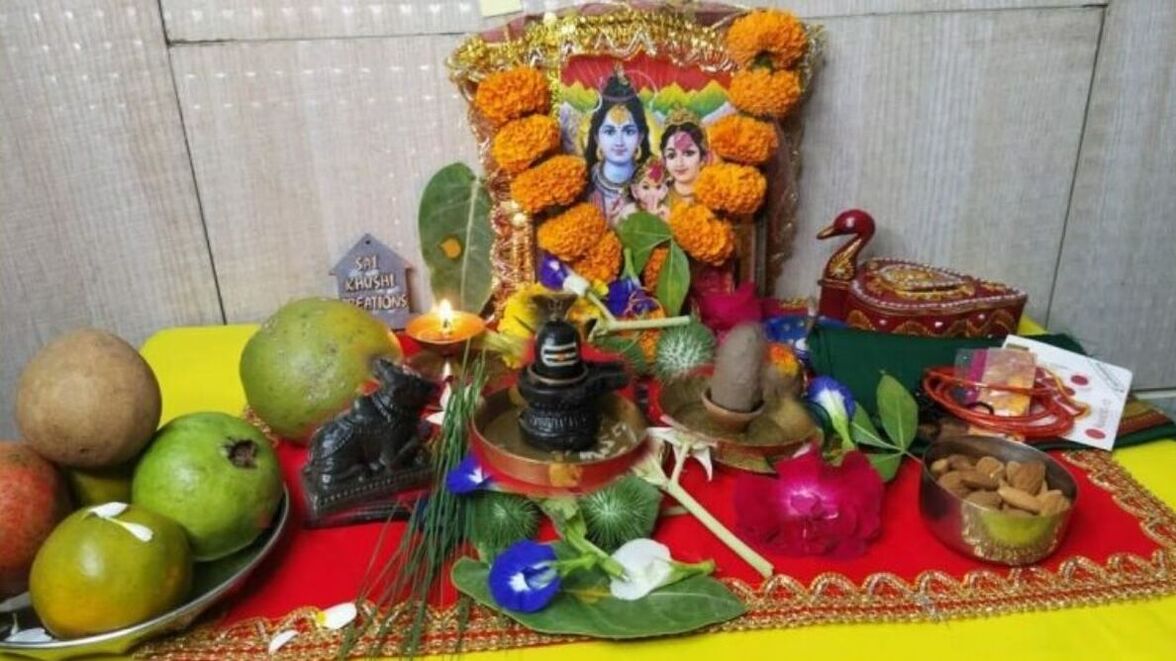 rangbhari ekadashi 2025 pr kare ye jyotish upay