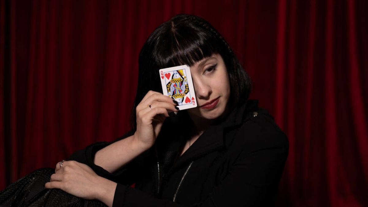 How to make money as a magician