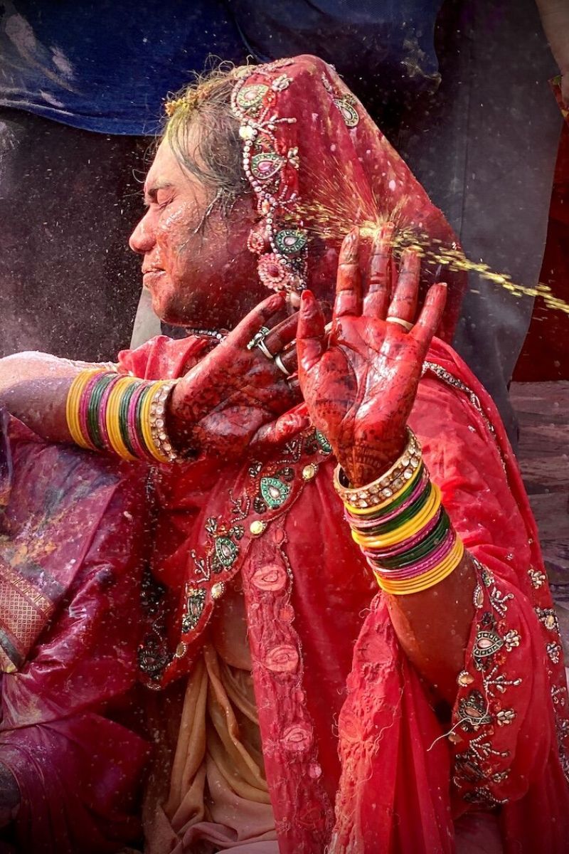 kinnar holi pr kya karte hain