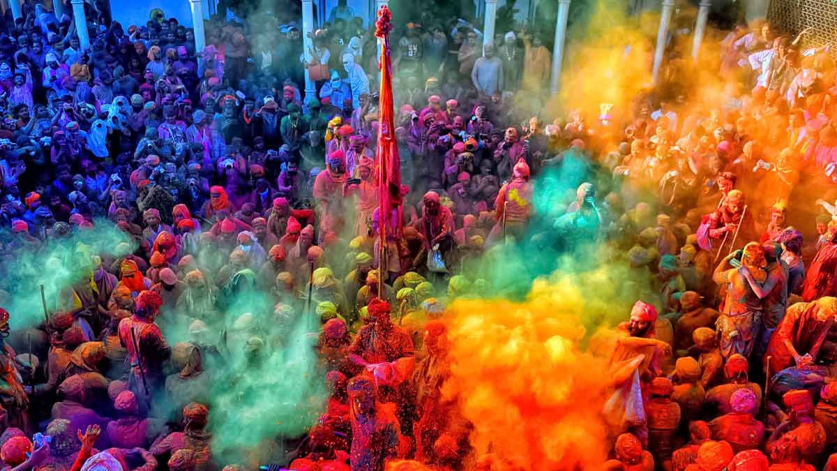 most famous places in mathura to visit in holi