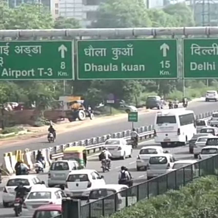 One of the main routes of Delhi