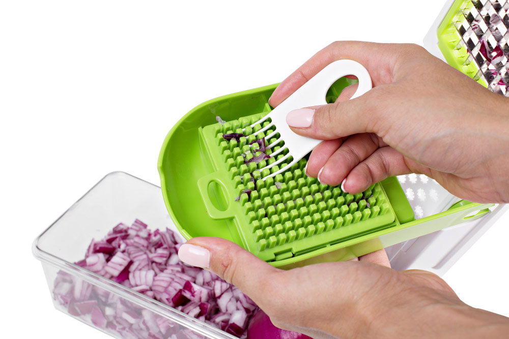 how to cut onions without crying