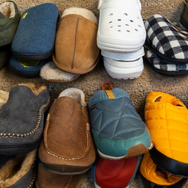 kya chappal ke upar chappal rakhni chahiye