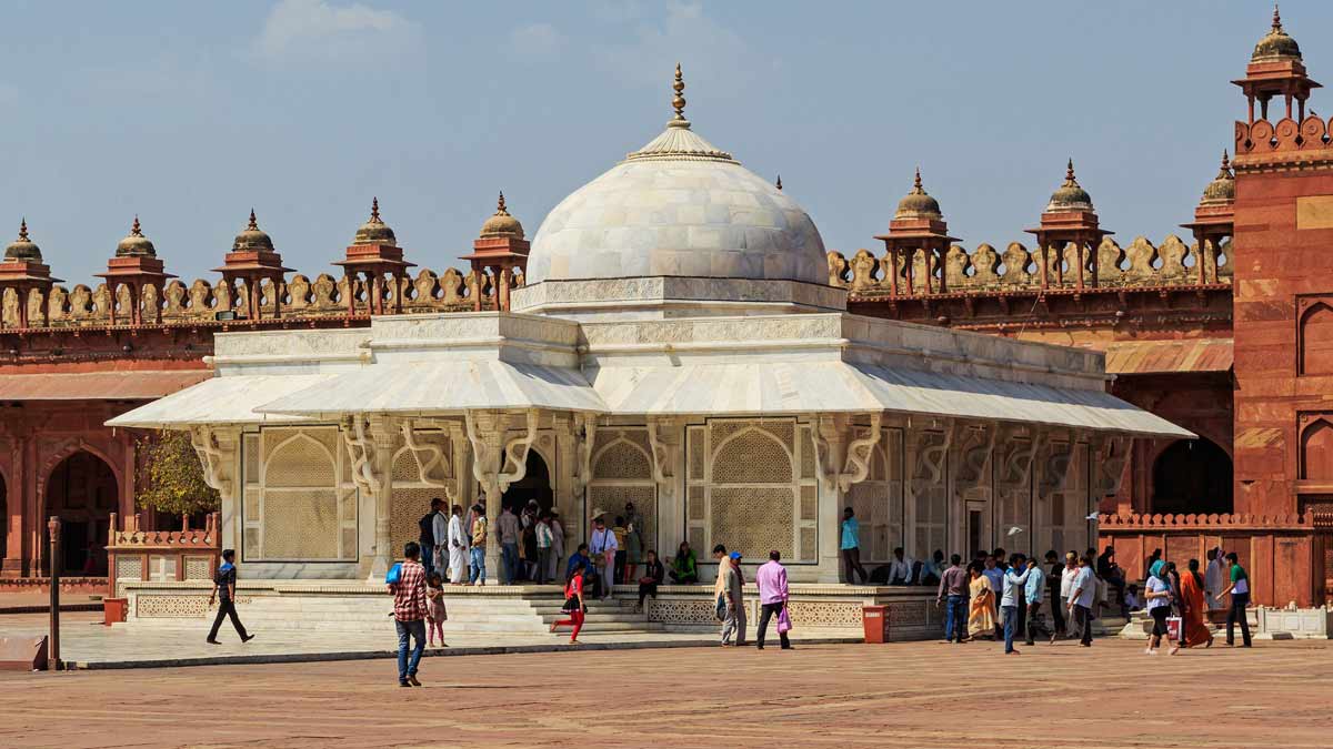 Sheikh Salim Chishti Dargah