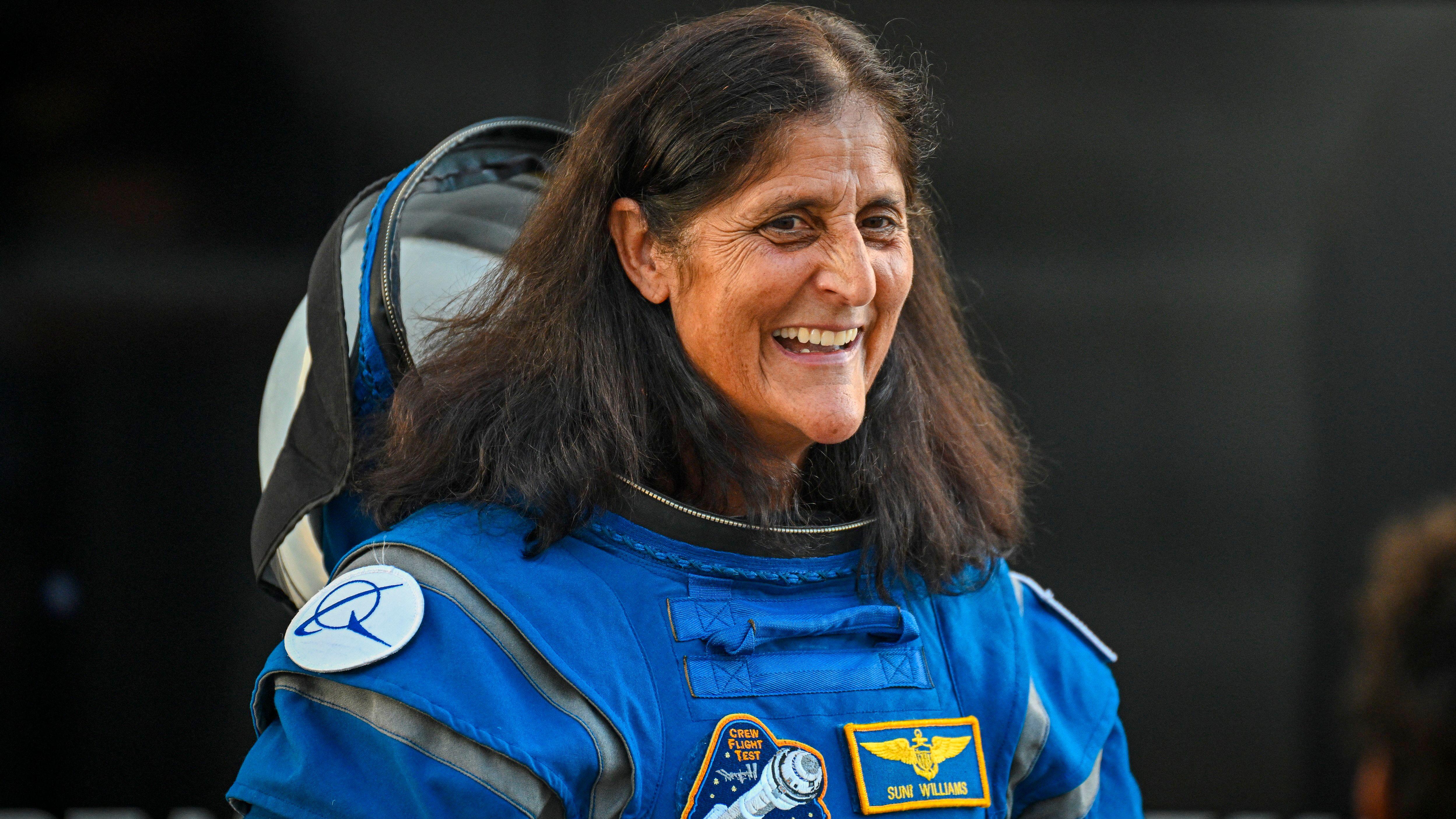 how astronauts like sunita williams walk in space even when everything moves there