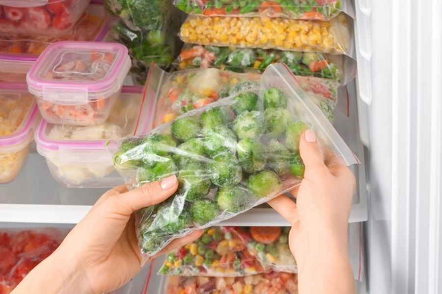 how to store vegetables in freezer