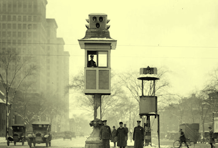 What is the history of traffic lights