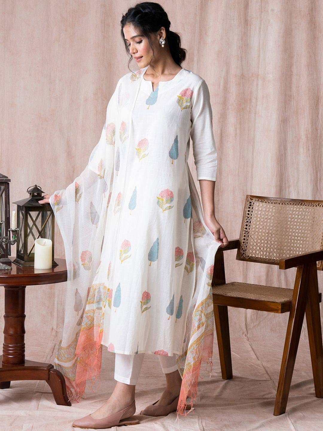 light colour kurta sets (2)