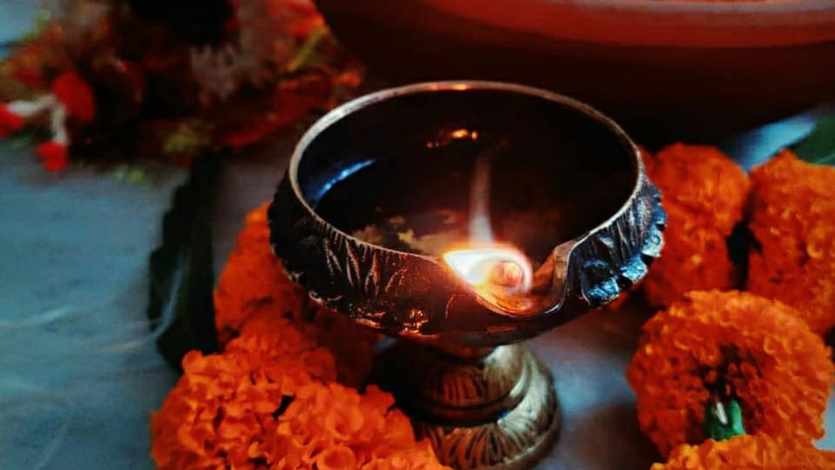 which lamp should be lit on first day of hindu new year 2025