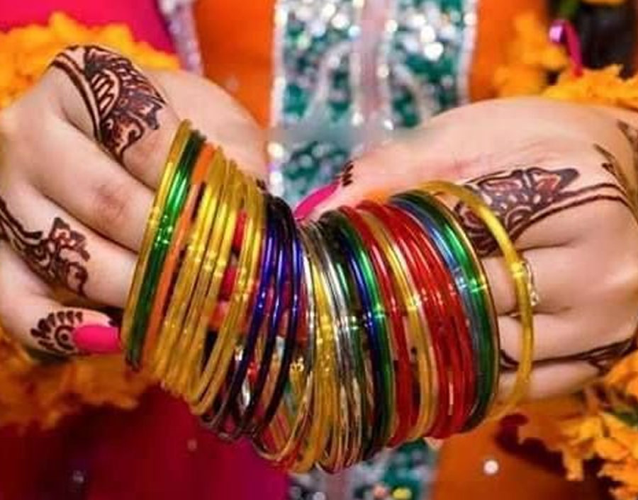 Multicolour bangles (3)