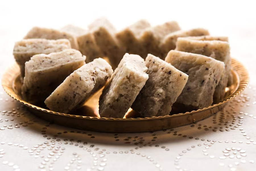 maa shailputri favourite nariyal ki barfi