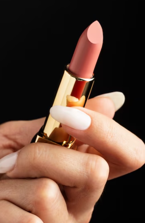 peach lipstick