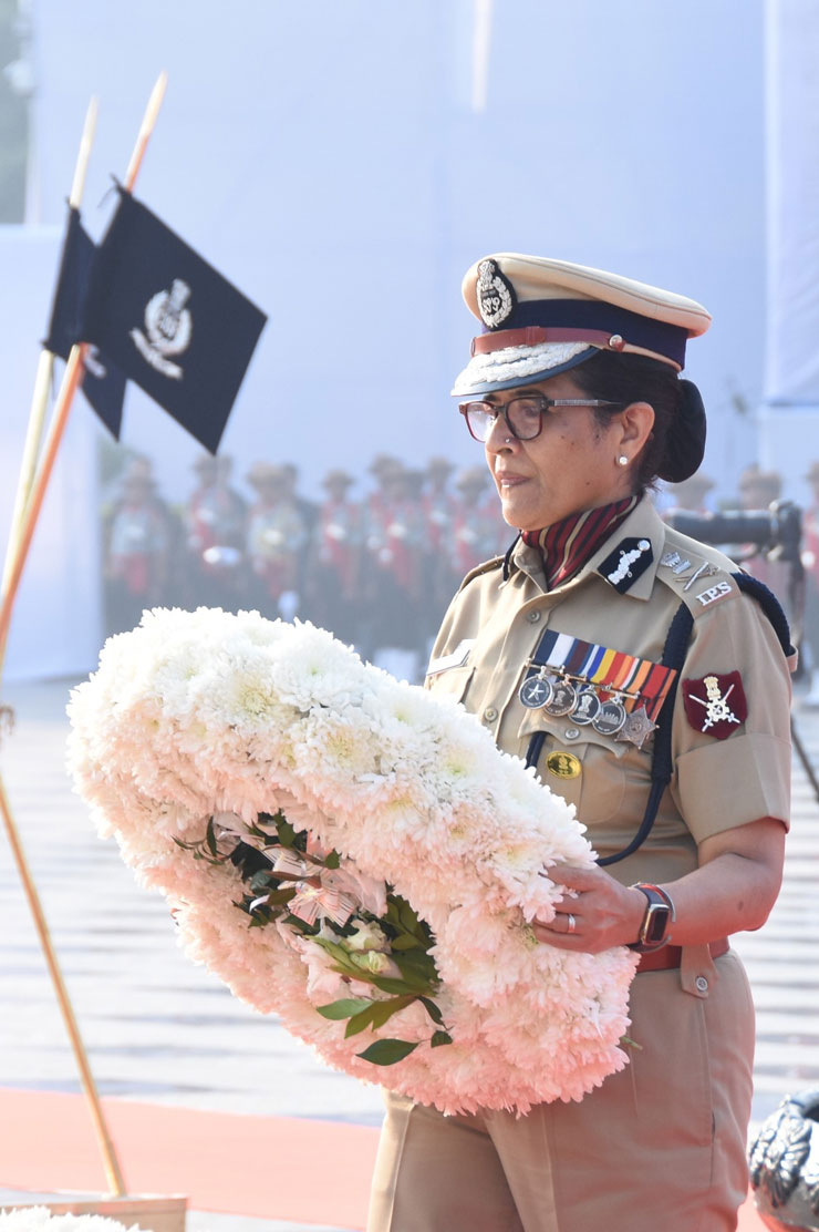 IPS NIna singh Image