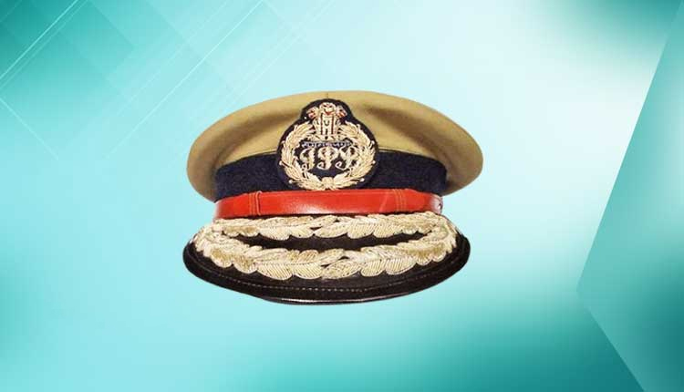 IPS adhikari ka istifa kaun manjur karta hai