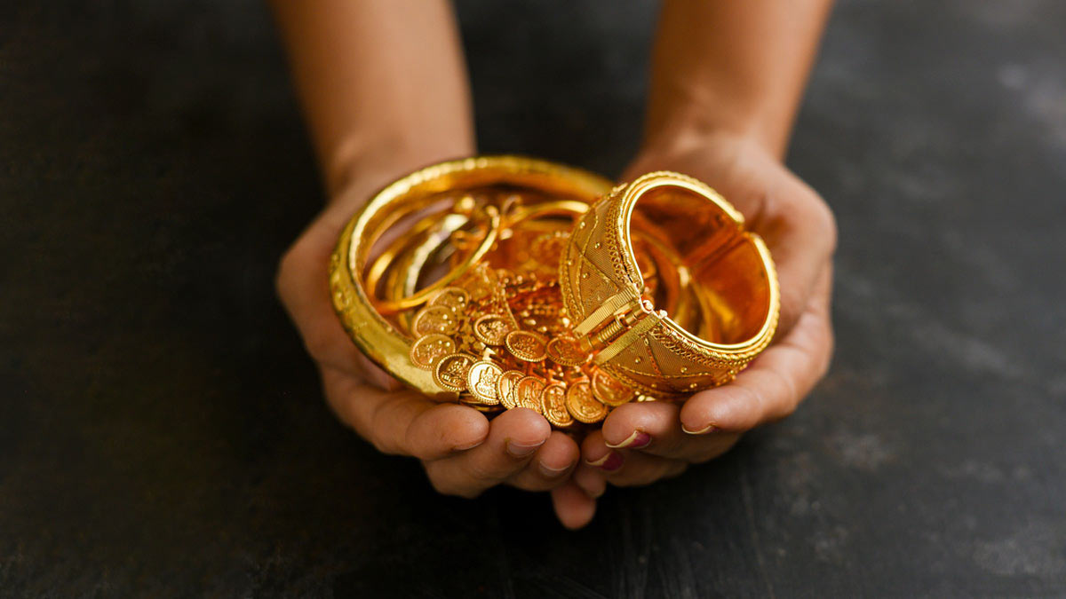 which state people have maximum gold