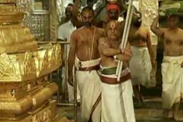 Salary of priests of Tirupati Balaji temple