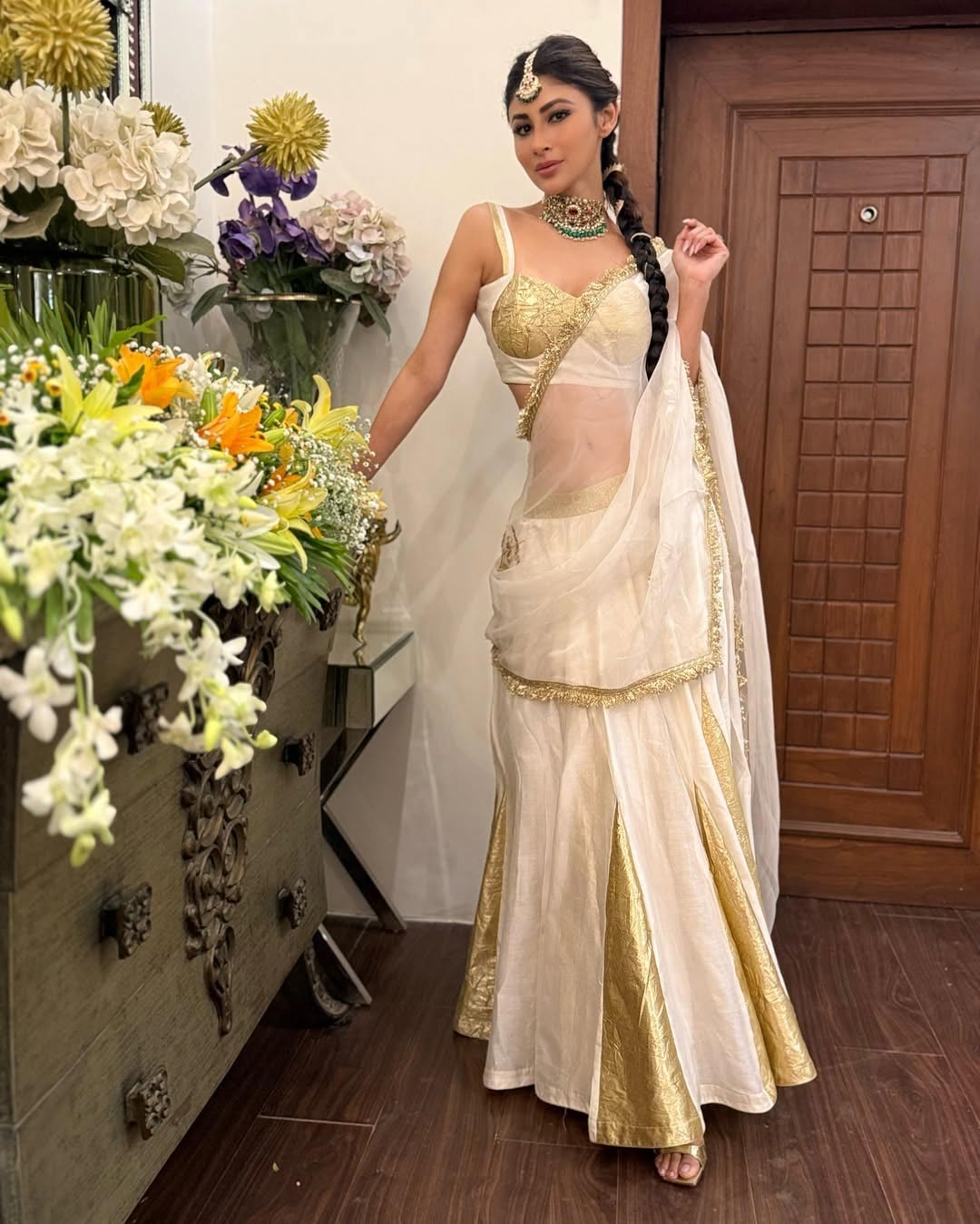 mouni roy white lehenga