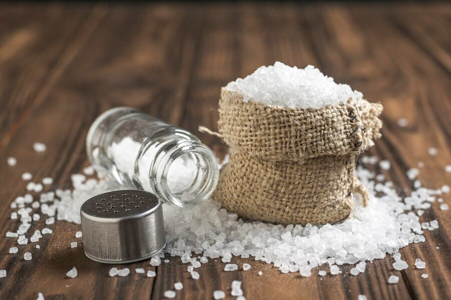 kosher salt to clean burnt cooking oil