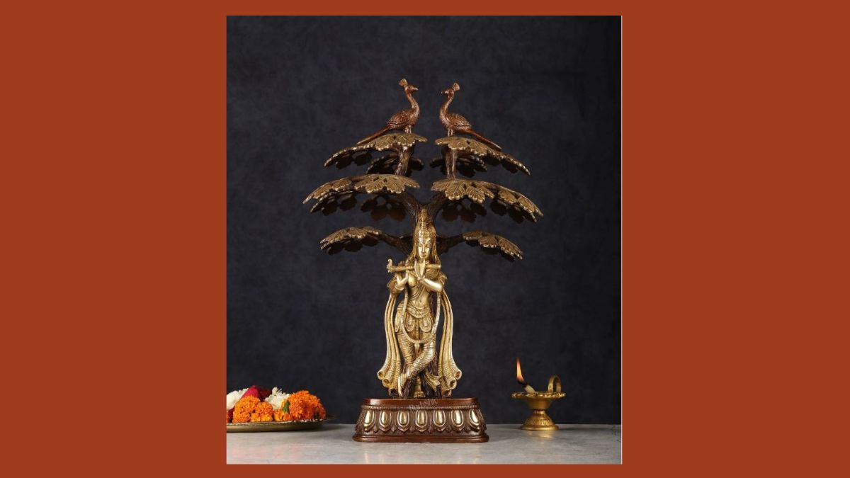 how we should keep kadam krishna at home