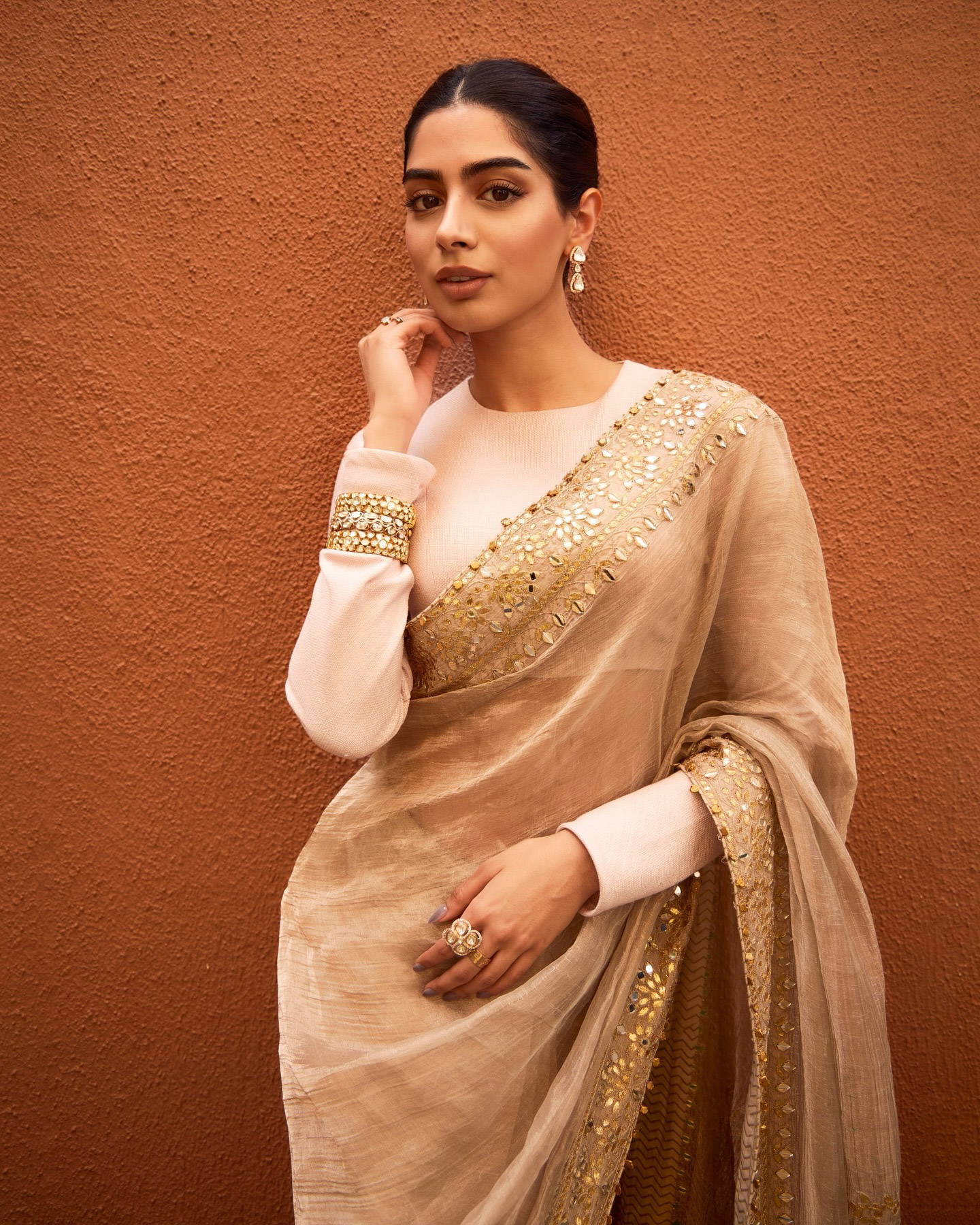 khushi kapoor blouse