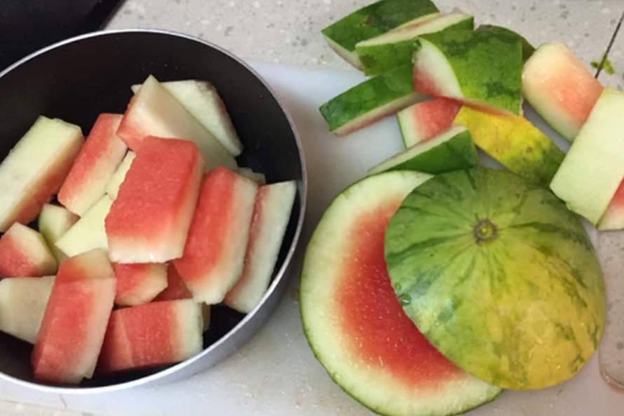 Is it safe to eat watermelon peel