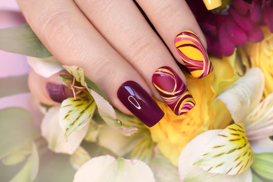 Multicolour nail art