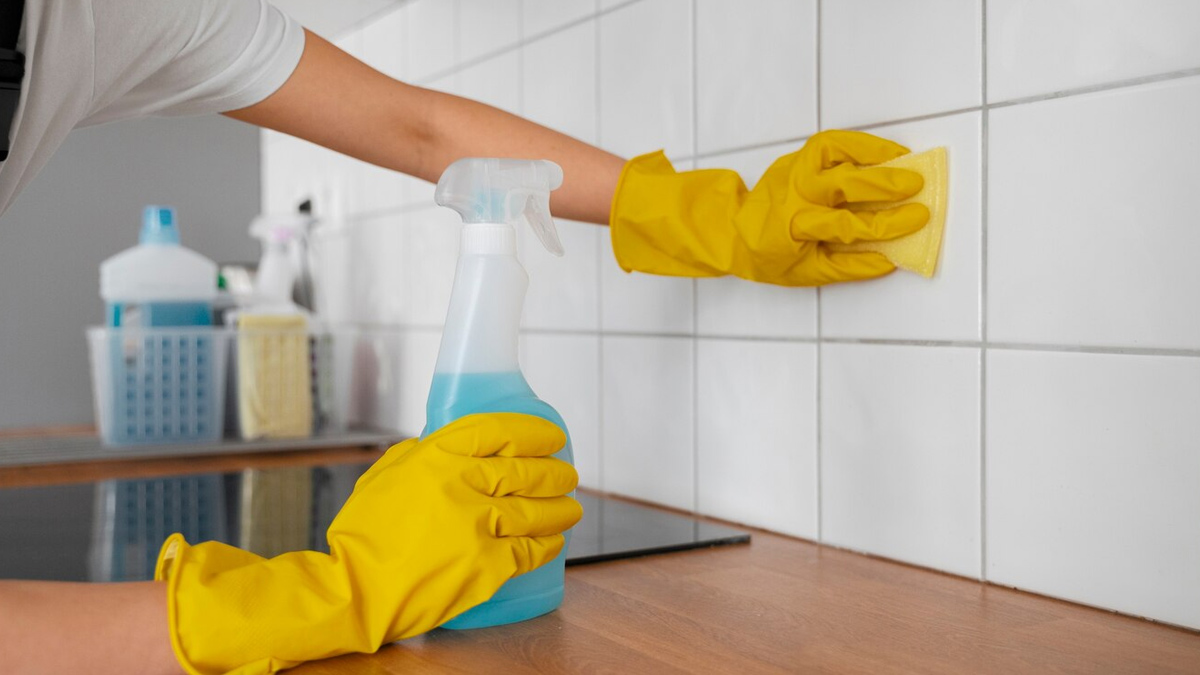 grease off kitchen tiles