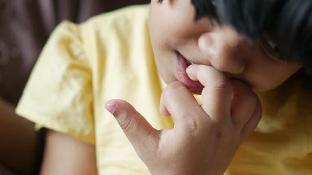 thumb sucking habits
