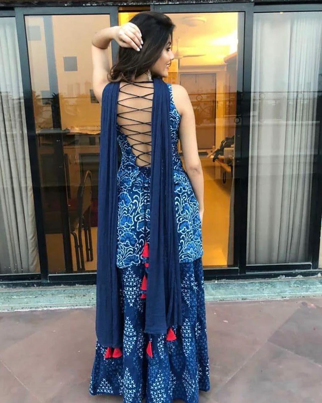 suit back neck designs (3)