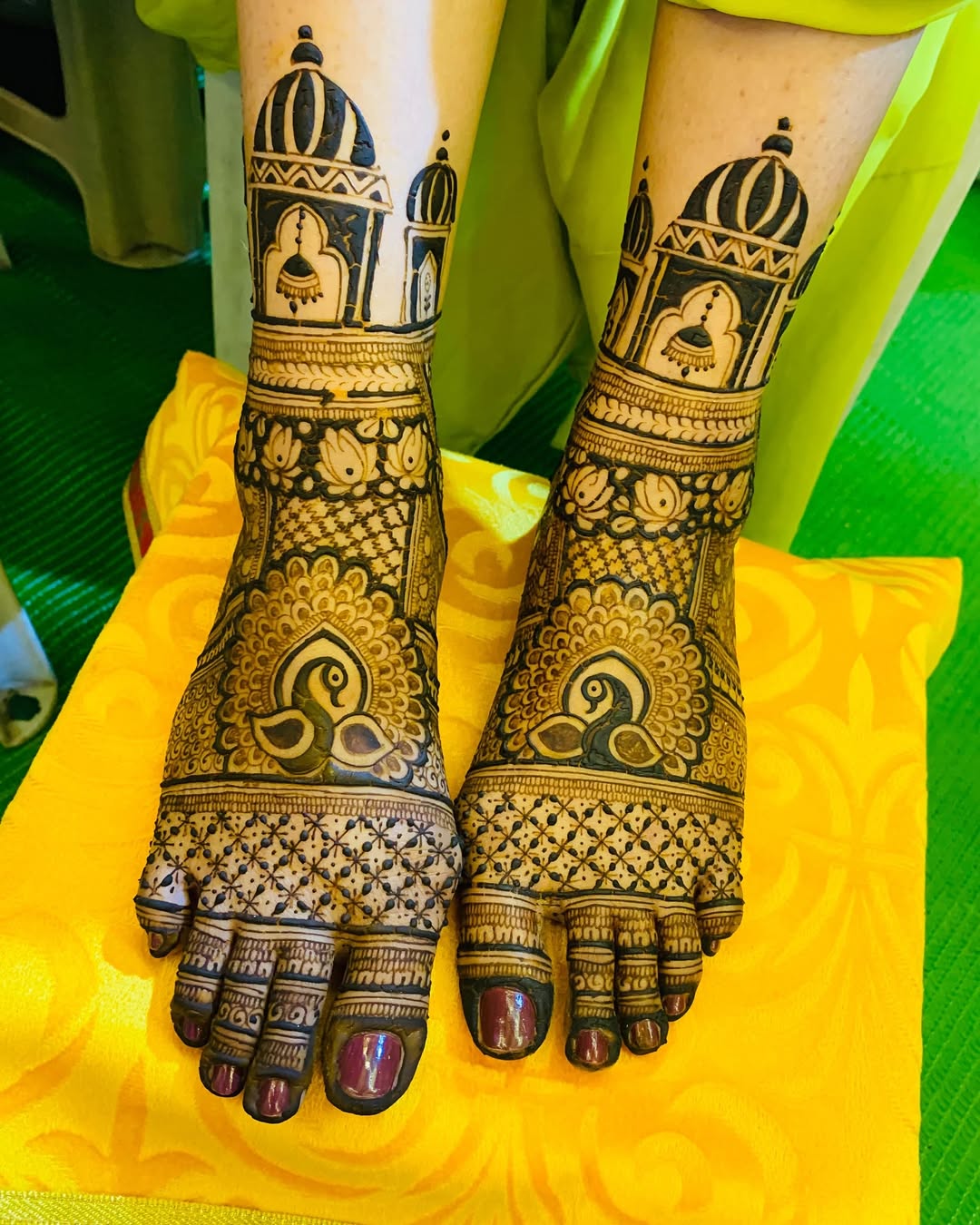 full leg mehndi designs