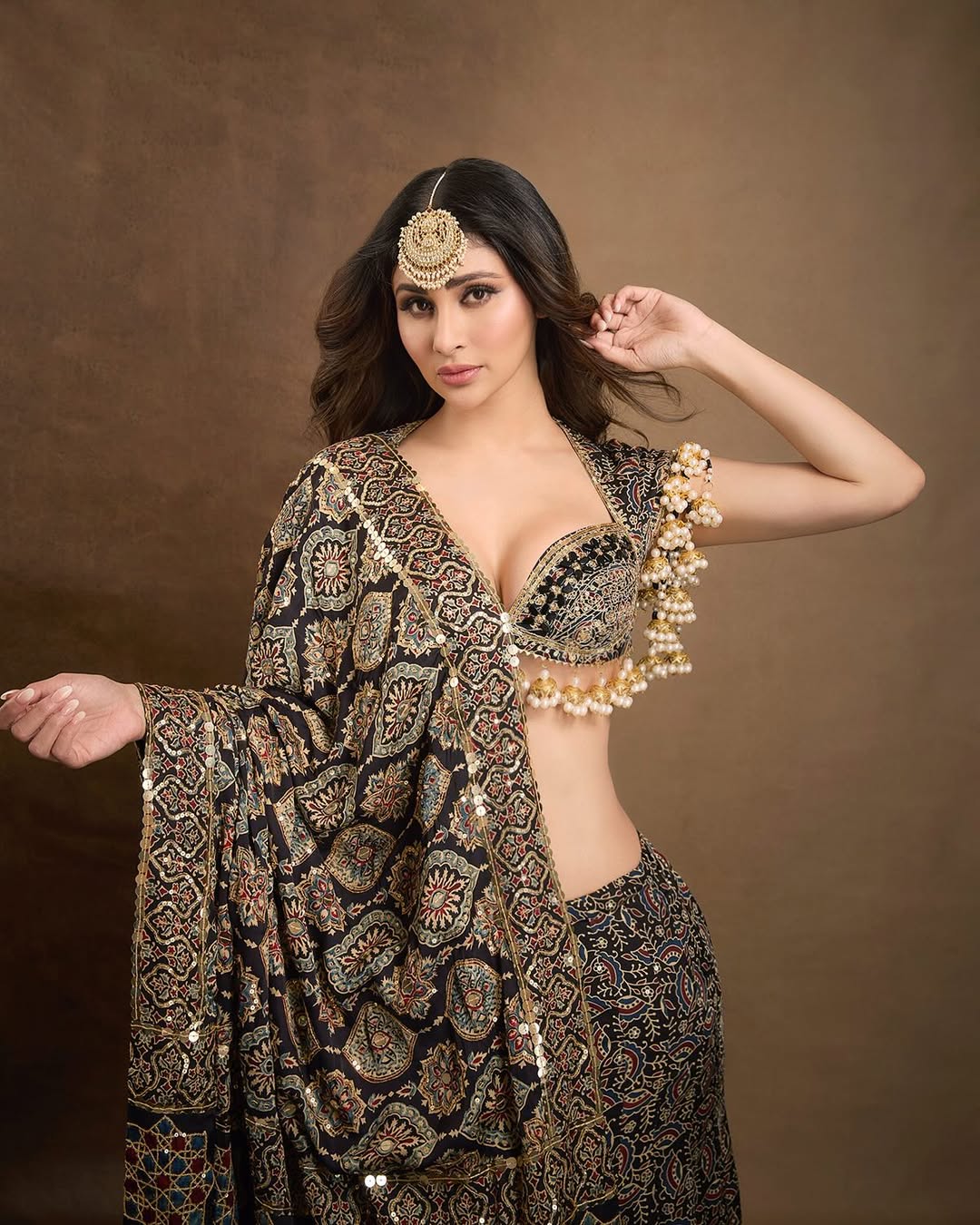 new deep neck blouse designs