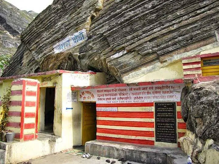 Badrinath temple to veda vyasa cave