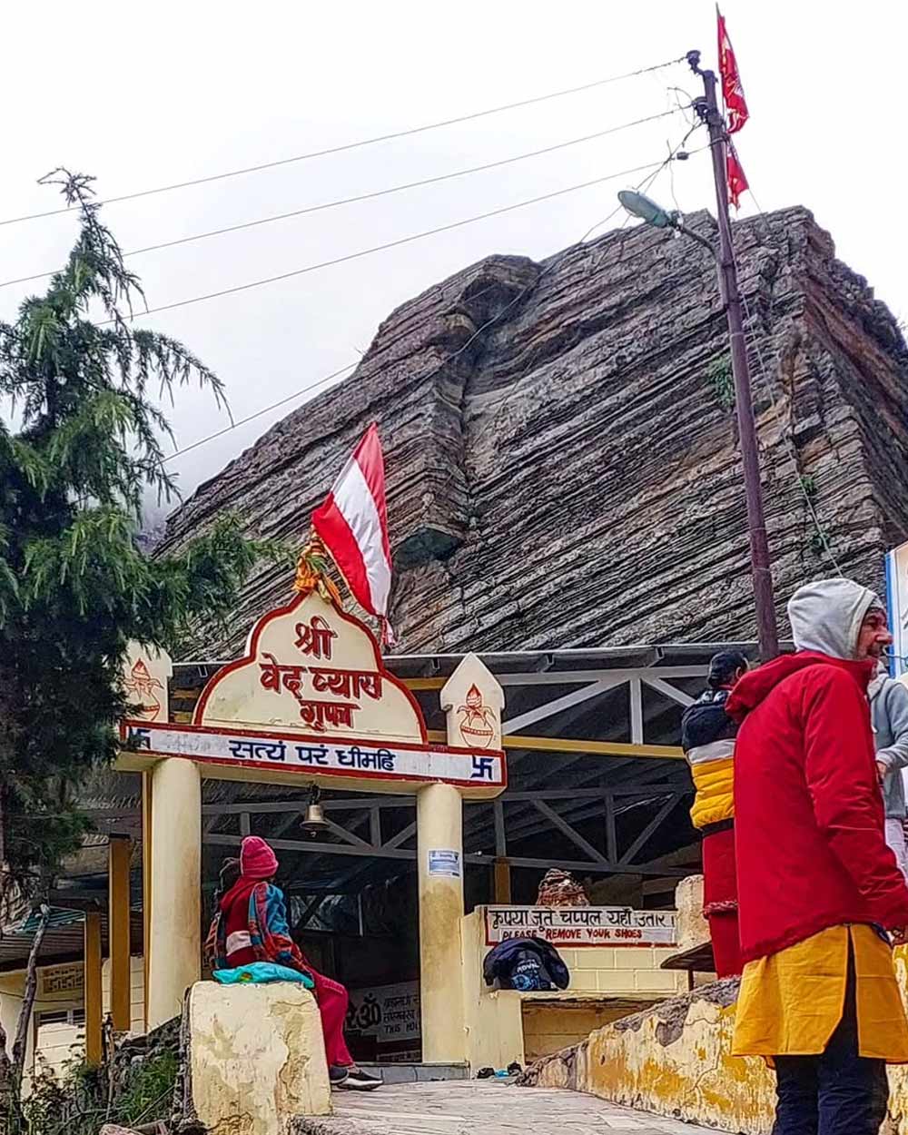 Veda vyasa cave Mythology