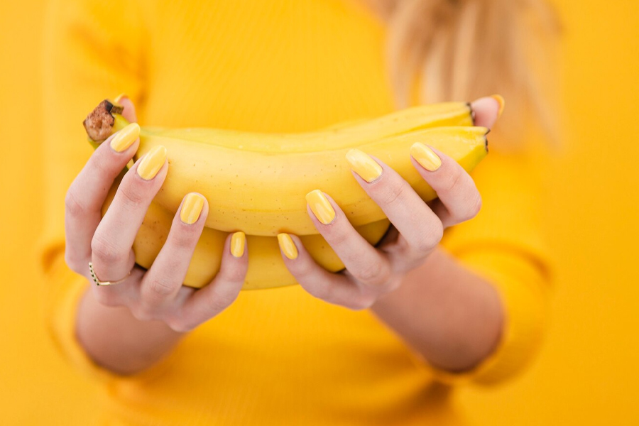 banana nail art