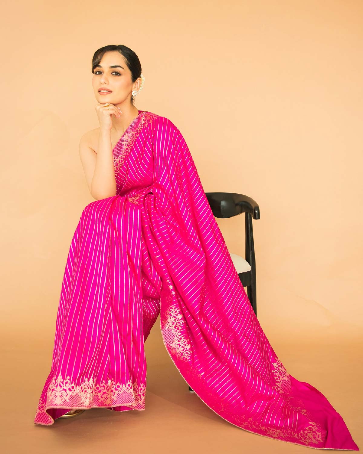 manushi chillar saree look
